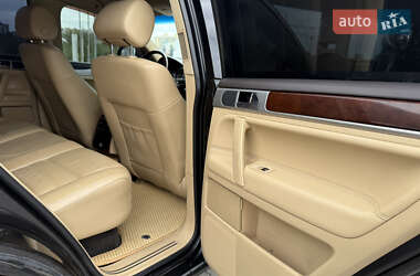 Внедорожник / Кроссовер Volkswagen Touareg 2007 в 