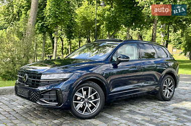 Внедорожник / Кроссовер Volkswagen Touareg 2024 в 