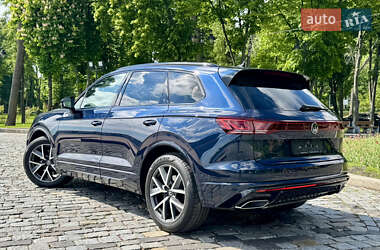 Внедорожник / Кроссовер Volkswagen Touareg 2024 в 