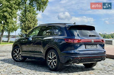 Внедорожник / Кроссовер Volkswagen Touareg 2024 в 