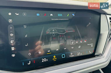 Внедорожник / Кроссовер Volkswagen Touareg 2024 в 