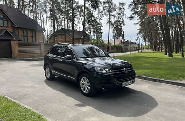 Внедорожник / Кроссовер Volkswagen Touareg 2012 в 