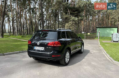 Внедорожник / Кроссовер Volkswagen Touareg 2012 в 