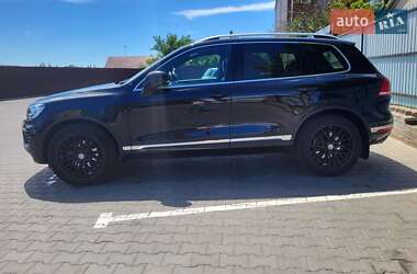 Позашляховик / Кросовер Volkswagen Touareg 2017 в Авангарді
