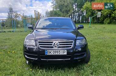 Внедорожник / Кроссовер Volkswagen Touareg 2006 в Ровно
