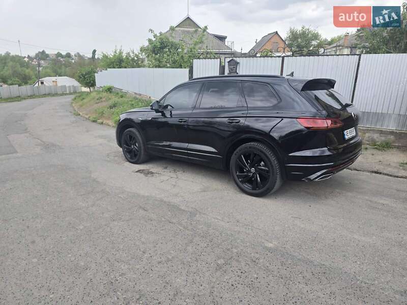 Внедорожник / Кроссовер Volkswagen Touareg 2021 в Виннице