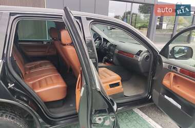 Внедорожник / Кроссовер Volkswagen Touareg 2005 в 