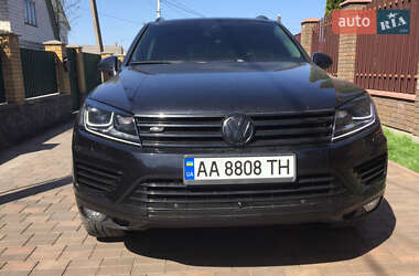 Внедорожник / Кроссовер Volkswagen Touareg 2016 в 