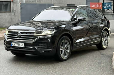 Позашляховик / Кросовер Volkswagen Touareg 2021 в 