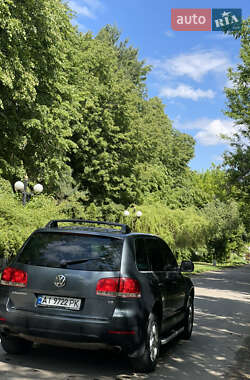 Внедорожник / Кроссовер Volkswagen Touareg 2004 в 