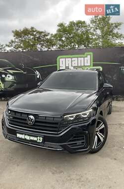 Внедорожник / Кроссовер Volkswagen Touareg 2020 в 