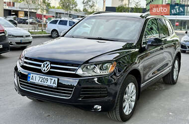 Внедорожник / Кроссовер Volkswagen Touareg 2014 в 