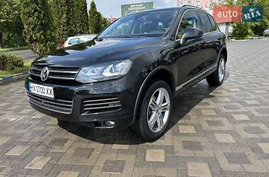 Внедорожник / Кроссовер Volkswagen Touareg 2011 в 