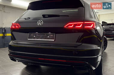 Внедорожник / Кроссовер Volkswagen Touareg 2022 в 