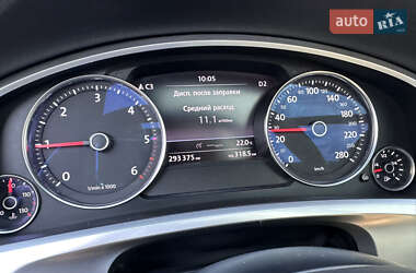 Внедорожник / Кроссовер Volkswagen Touareg 2011 в 