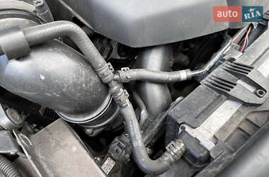 Внедорожник / Кроссовер Volkswagen Touareg 2011 в 