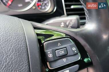Внедорожник / Кроссовер Volkswagen Touareg 2013 в 