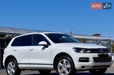Внедорожник / Кроссовер Volkswagen Touareg 2012 в 