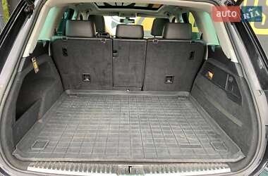 Внедорожник / Кроссовер Volkswagen Touareg 2013 в 