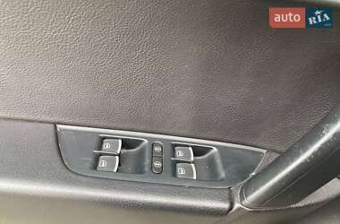Внедорожник / Кроссовер Volkswagen Touareg 2013 в 