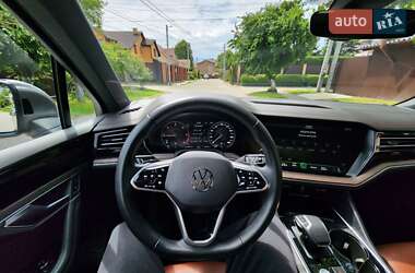 Позашляховик / Кросовер Volkswagen Touareg 2023 в 