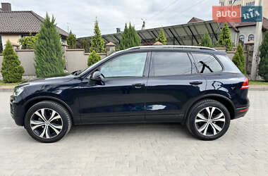 Внедорожник / Кроссовер Volkswagen Touareg 2016 в 