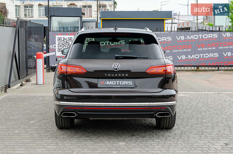 Внедорожник / Кроссовер Volkswagen Touareg 2021 в Киеве