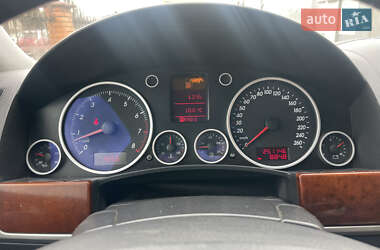 Позашляховик / Кросовер Volkswagen Touareg 2007 в 