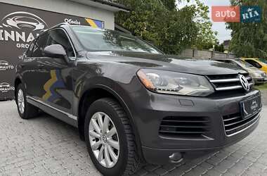 Внедорожник / Кроссовер Volkswagen Touareg 2011 в 