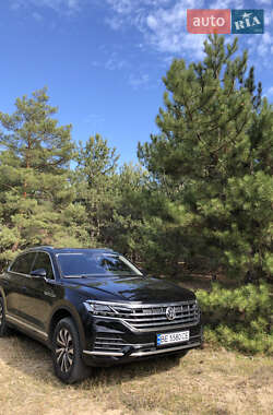 Внедорожник / Кроссовер Volkswagen Touareg 2018 в Николаеве