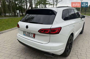 Внедорожник / Кроссовер Volkswagen Touareg 2022 в 