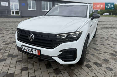 Внедорожник / Кроссовер Volkswagen Touareg 2022 в 