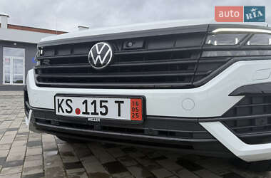 Внедорожник / Кроссовер Volkswagen Touareg 2022 в 