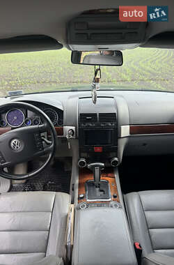 Позашляховик / Кросовер Volkswagen Touareg 2005 в 