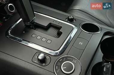 Позашляховик / Кросовер Volkswagen Touareg 2008 в 