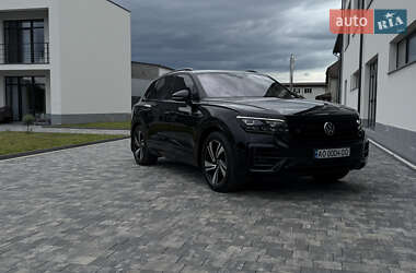 Внедорожник / Кроссовер Volkswagen Touareg 2022 в 