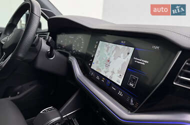 Внедорожник / Кроссовер Volkswagen Touareg 2022 в 