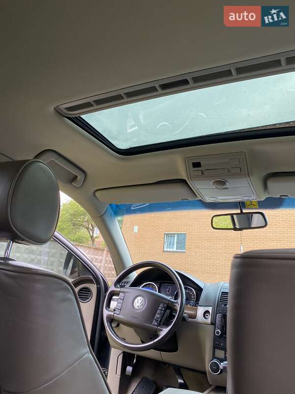 Внедорожник / Кроссовер Volkswagen Touareg 2009 в Фастове