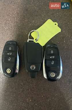 Внедорожник / Кроссовер Volkswagen Touareg 2011 в 