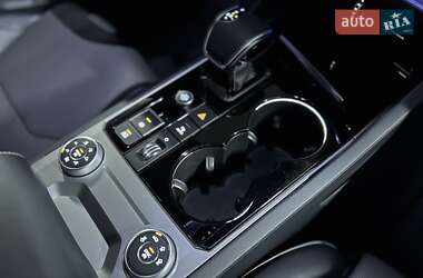 Внедорожник / Кроссовер Volkswagen Touareg 2021 в 