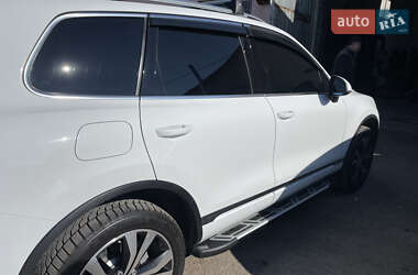 Внедорожник / Кроссовер Volkswagen Touareg 2012 в 