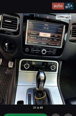 Внедорожник / Кроссовер Volkswagen Touareg 2012 в 