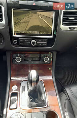 Внедорожник / Кроссовер Volkswagen Touareg 2014 в 