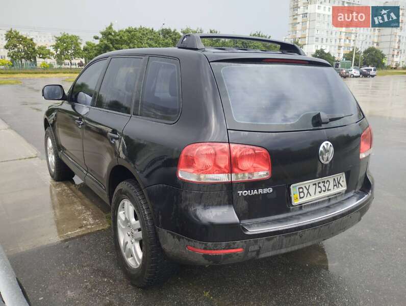 Внедорожник / Кроссовер Volkswagen Touareg 2003 в Славуте