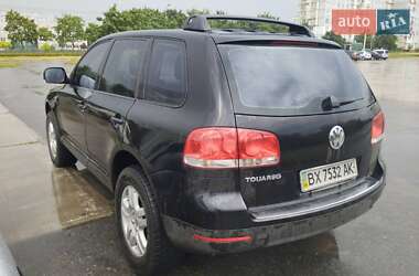 Позашляховик / Кросовер Volkswagen Touareg 2003 в 