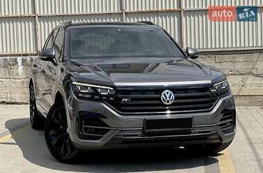 Внедорожник / Кроссовер Volkswagen Touareg 2019 в 