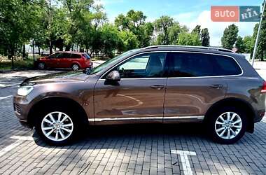 Позашляховик / Кросовер Volkswagen Touareg 2012 в 
