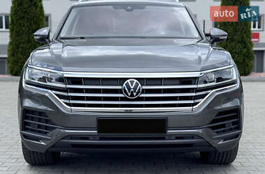 Позашляховик / Кросовер Volkswagen Touareg 2020 в 