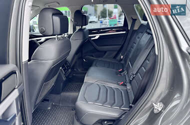 Позашляховик / Кросовер Volkswagen Touareg 2020 в 