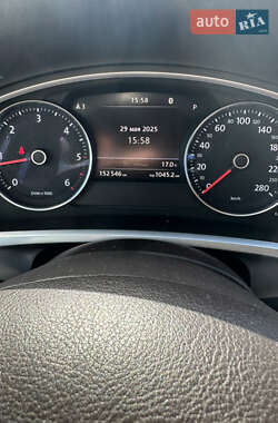 Позашляховик / Кросовер Volkswagen Touareg 2013 в 